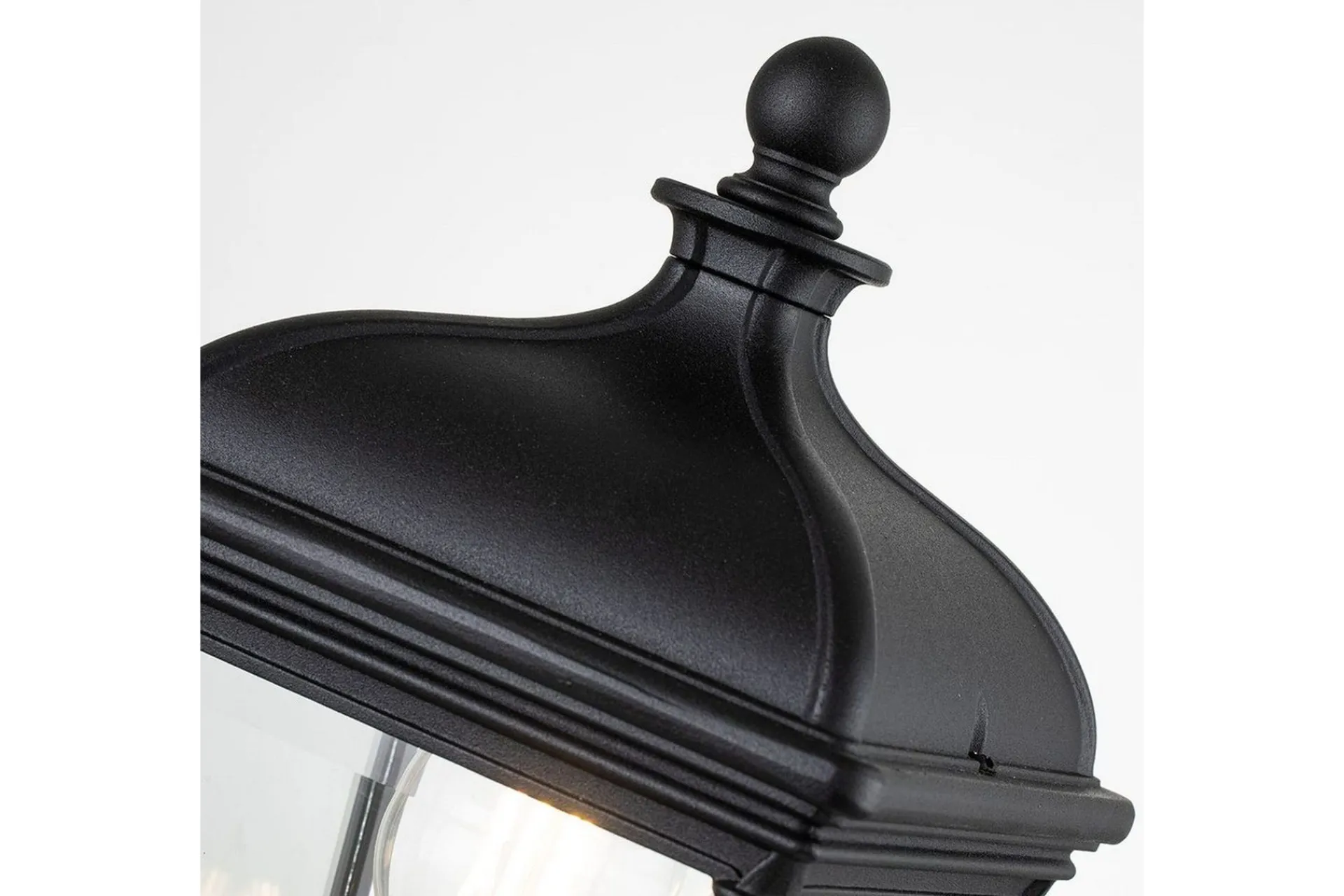 Bayview Elstead Lighting Utelampe