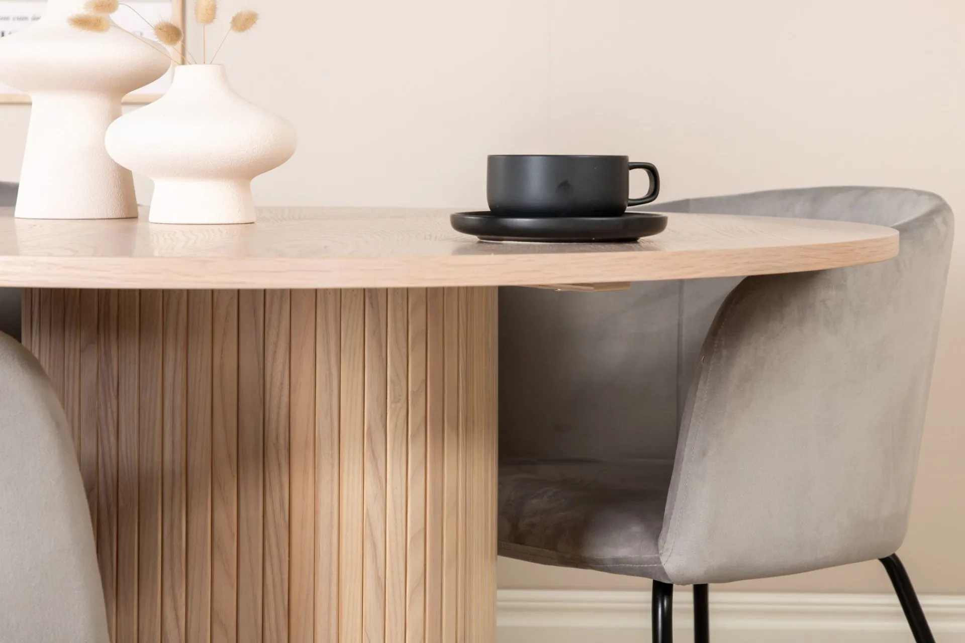 Venture Home Bianca Matgruppe 110 cm Rund med 4 Berit stoler