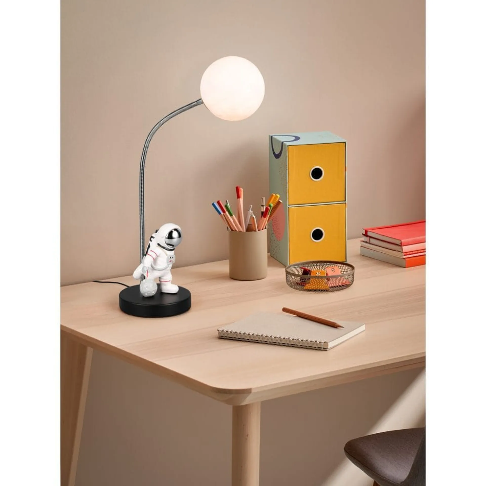 Trio Lighting Bordlampe TRIO Arm