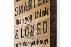 Braver Stronger Smarter Loved Veggdekor