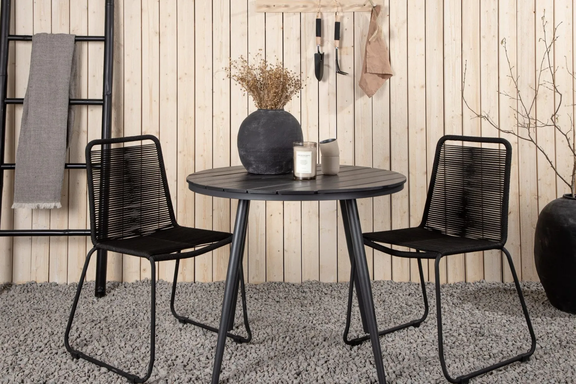 Venture Home Cafesett|Balkonggrupper-Break Cafégruppe Rund 90 cm + 2 Lindos Stablebar Stol Svart