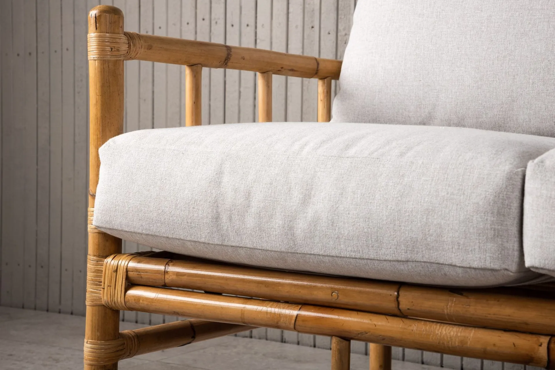 Venture Home Lounge Sofa|Lounge Sofa-Cane Sofa 3-seters Tre/Natur