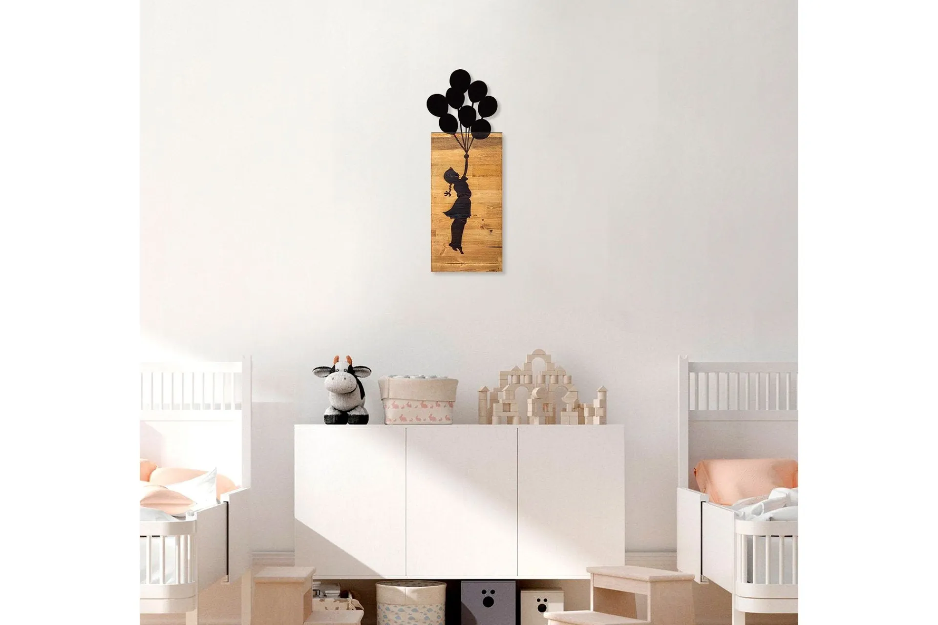 Skilt-Child And Balloons Veggdekor Svart