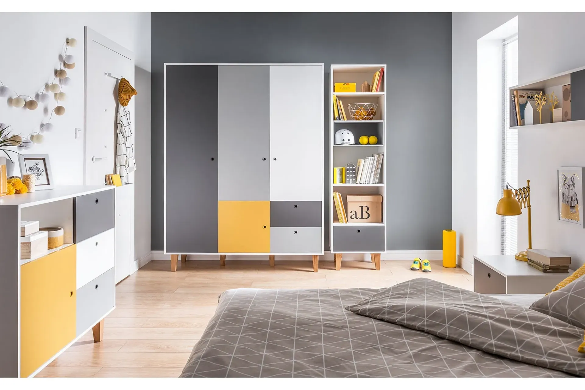 VOX Concept Garderobe Hvit / / gul