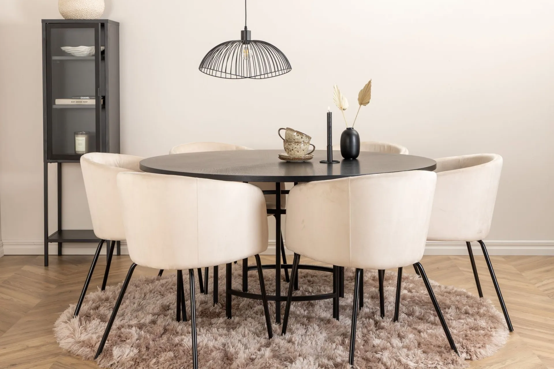Venture Home Spisegrupper-Copenhagen Matgruppe 140 cm Rund med 6 Berit stoler Beige,Svart