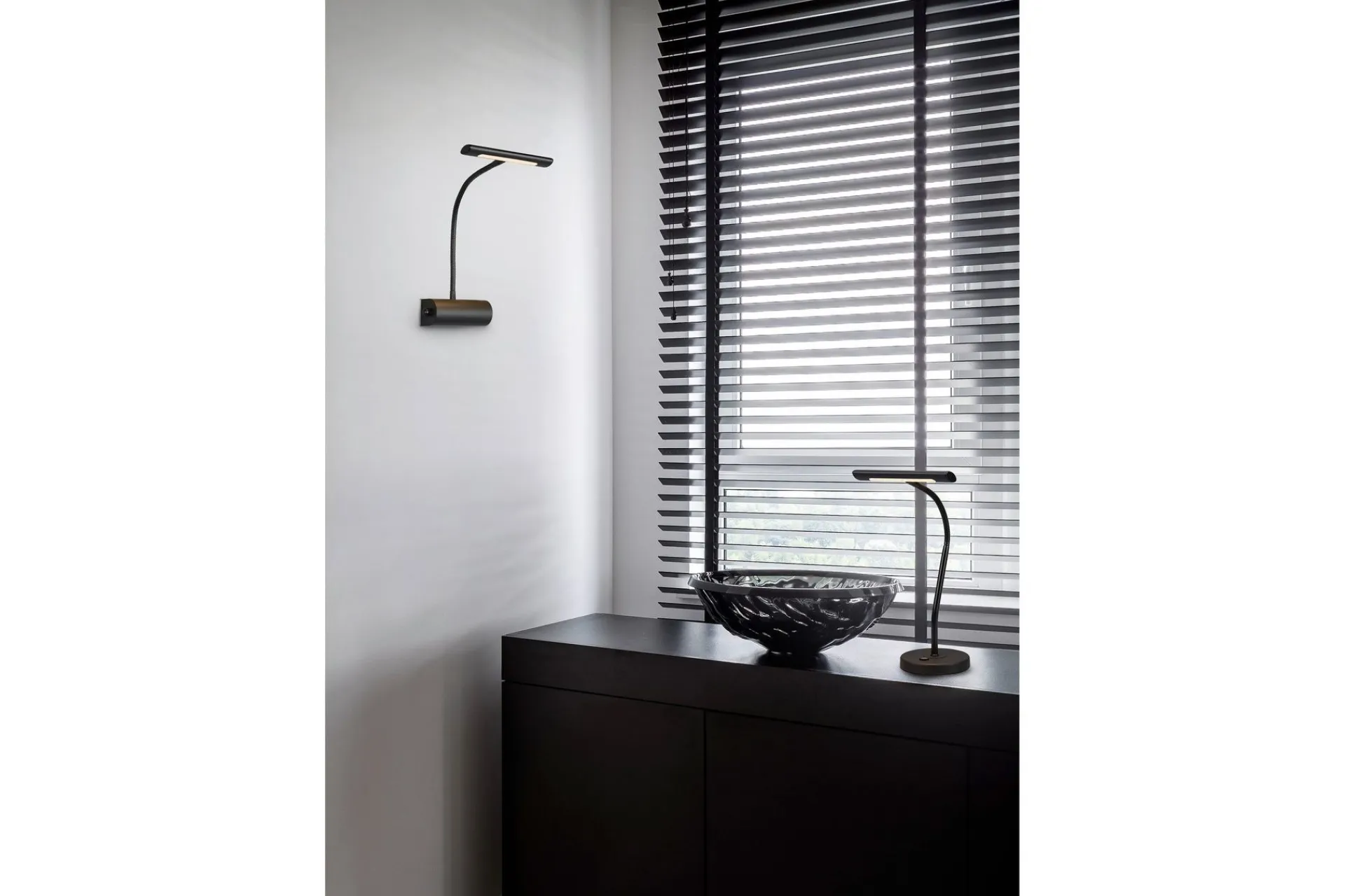 Trio Lighting Kjøkkenlampe|Vinduslampe-Curtis LED-Bordlampe Mattsvart