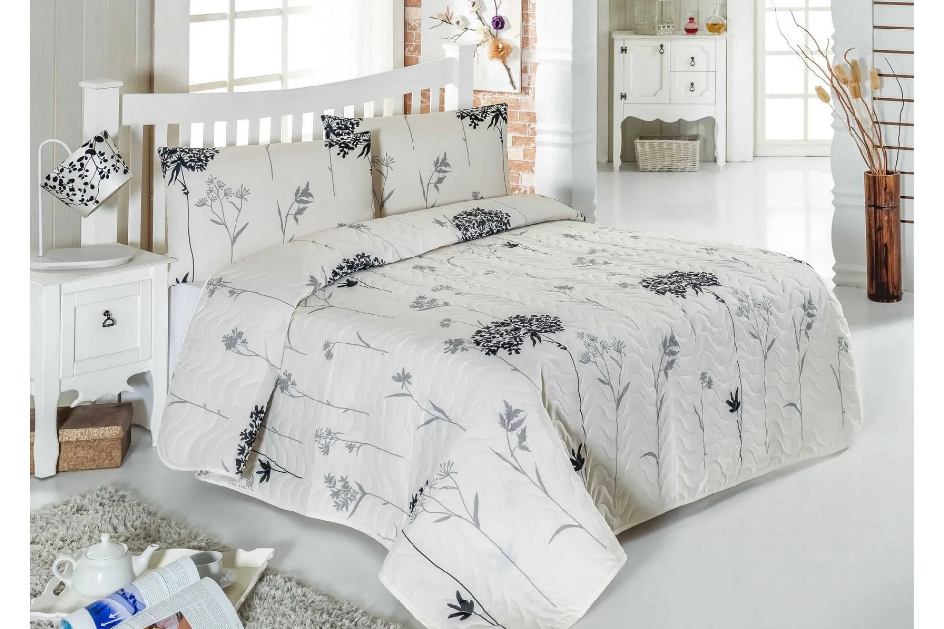 Sengetøysett & Dynetrekksett-Eponj Home Sengeteppe Enkelt 160x220+Putetrekk Quiltet Svart,Hvit,Grey