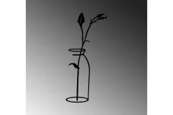 Flower In The Vase Veggdekor