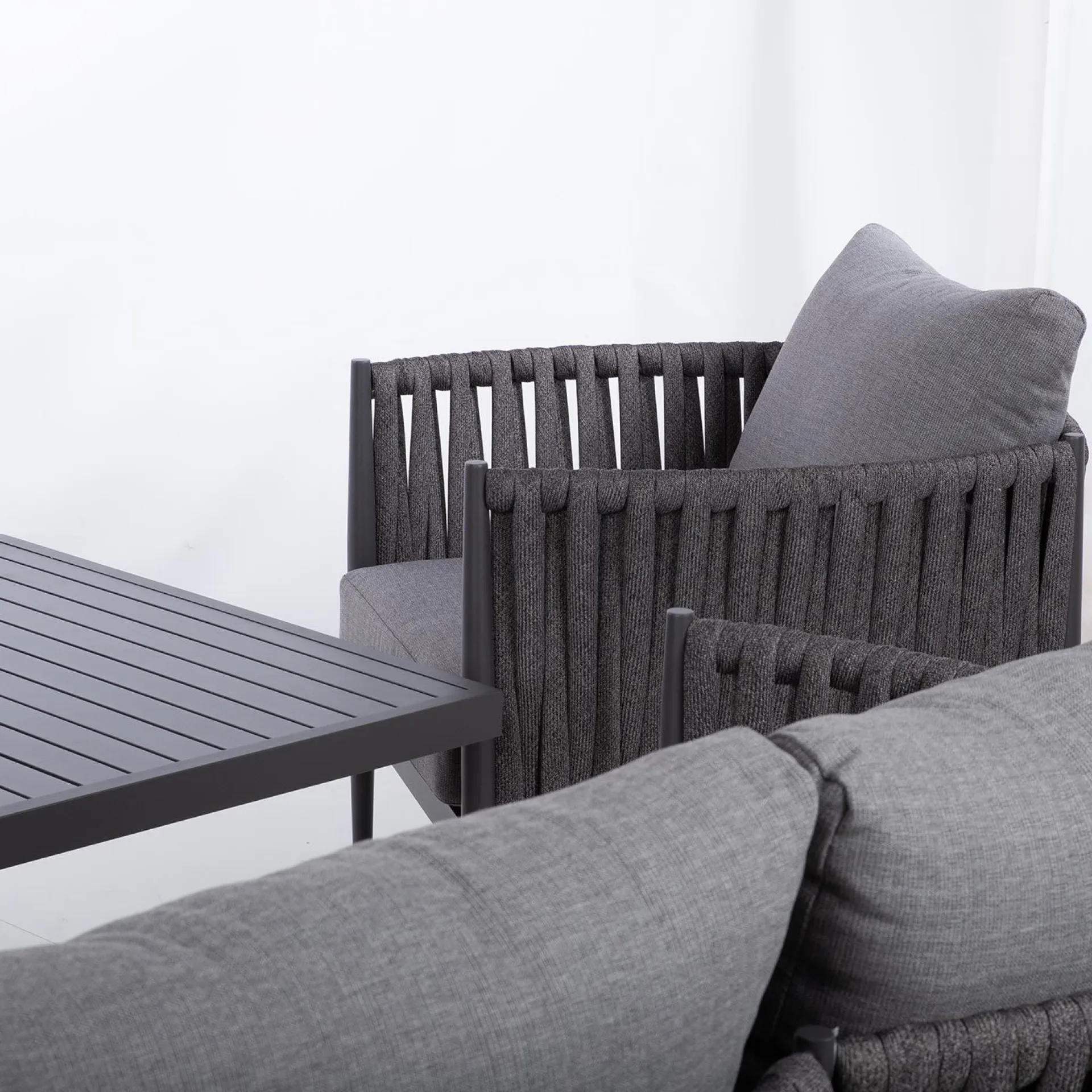 Veranda & Terrasse|Loungemøbler Salg-Hagemøbelsett HOME4YOU Bristol bord, sofa og 2 stoler Grå