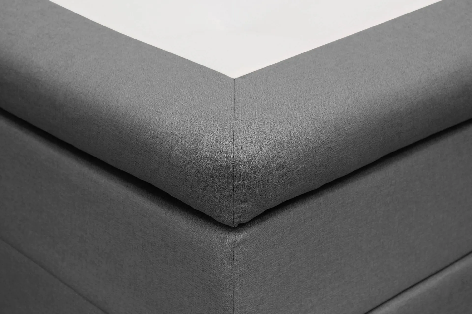 Bedly Kontinentalsenger|Komplett Sengepakke-Hilton Komplett Sengpakke 180x200 cm Kontinentalseng med rutet sengegavl Grey
