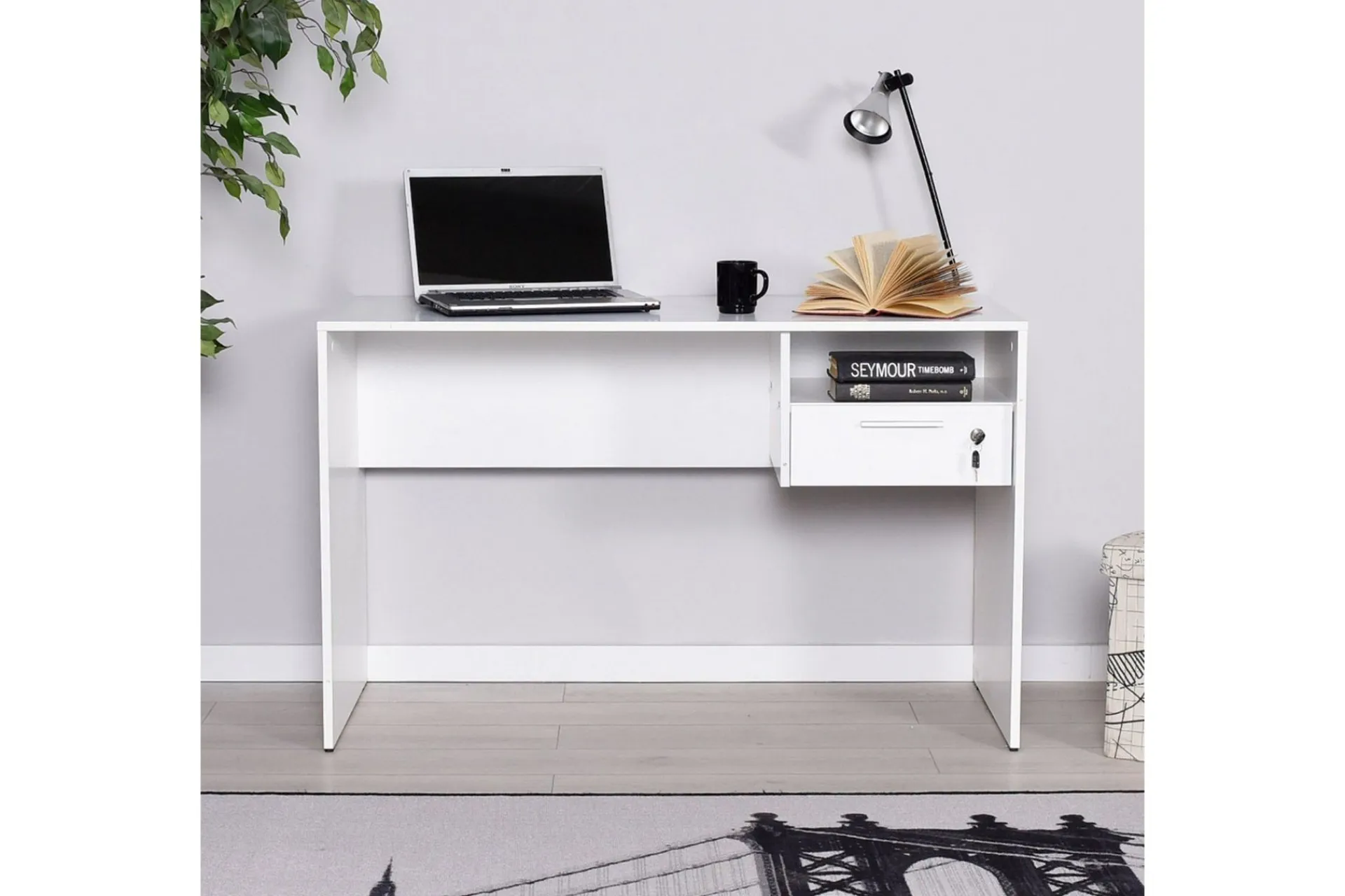 Irbene Skrivebord 120 cm med Oppbevaring Hyller + Låsbar Sku