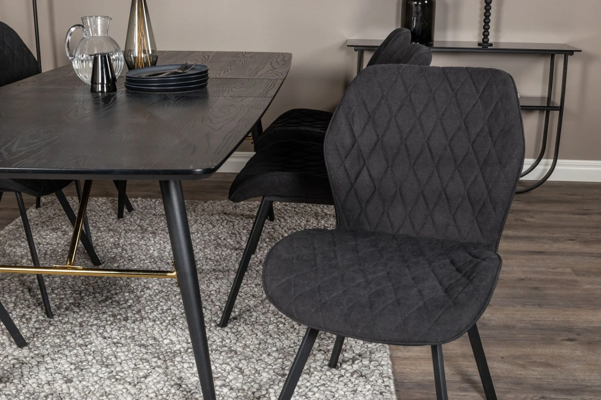 Venture Home Spisegrupper-Irunea Forlengningsbar Spisegruppe 180 cm inkl. 6 Sumoas Sto Svart