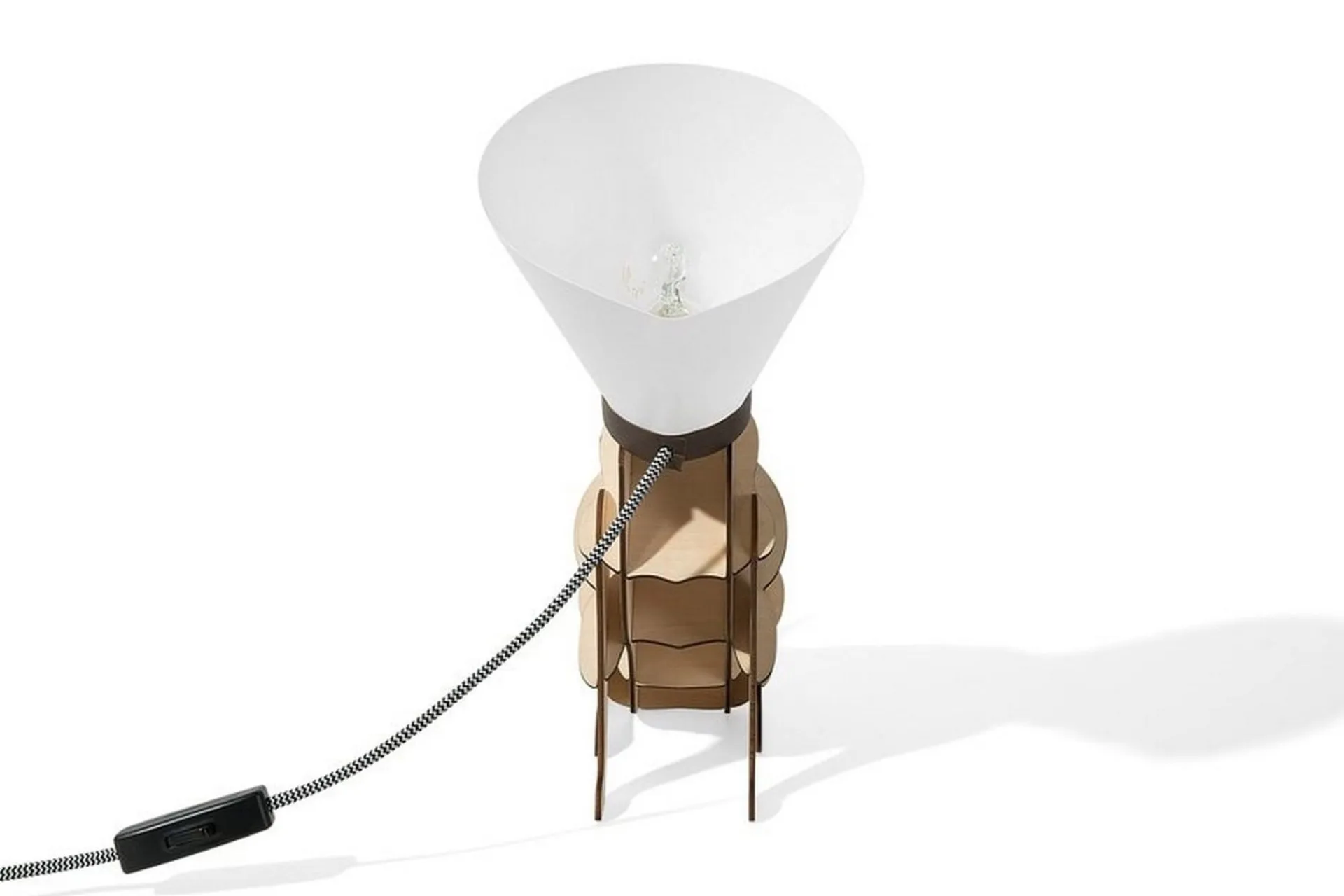 Isna Bordlampe 24 cm