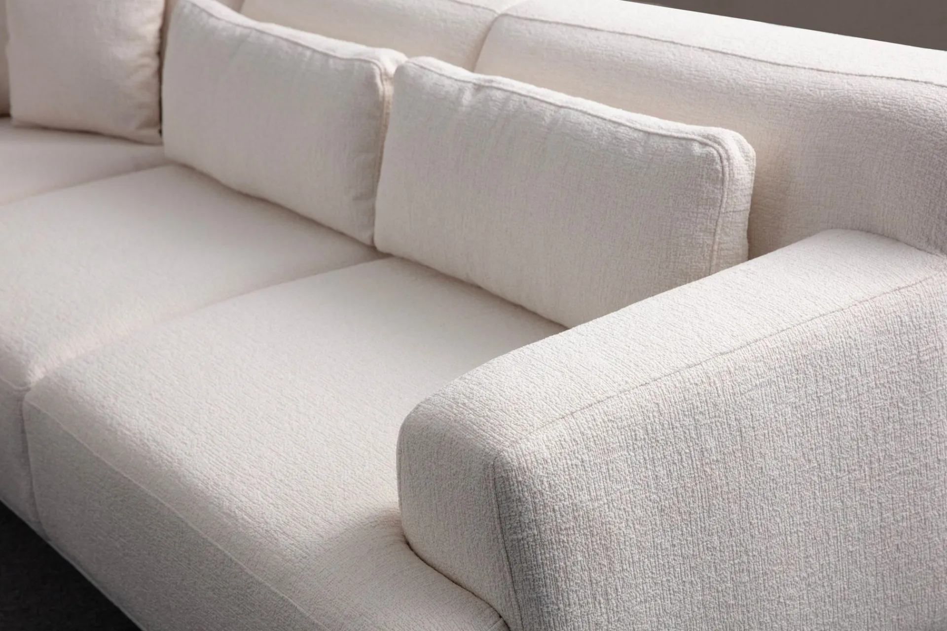 Sofa Med Sjeselong-Jaguar 4-seters Sofa med Divan Hvit