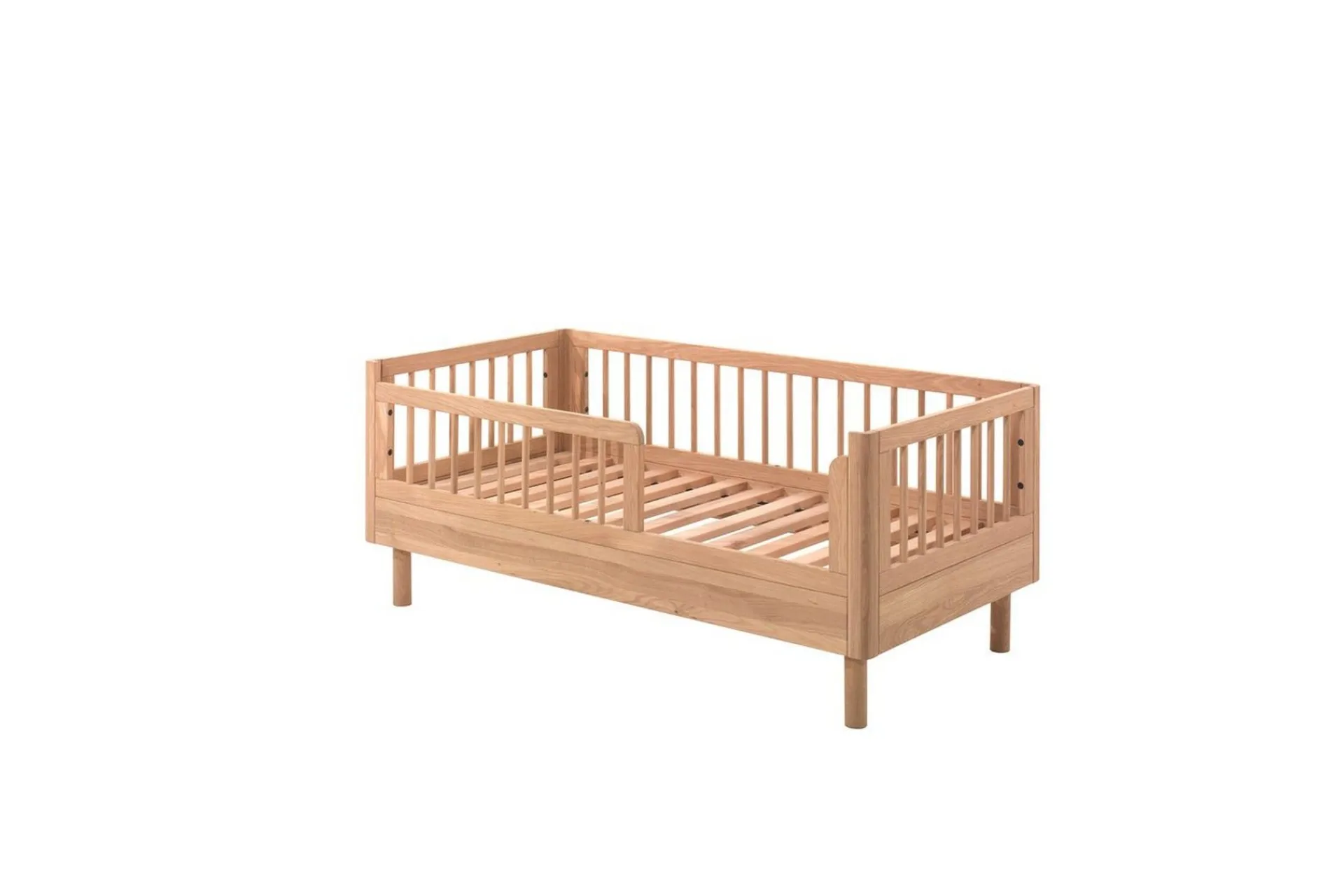 Juniorseng med kommode og garderobe Forrest