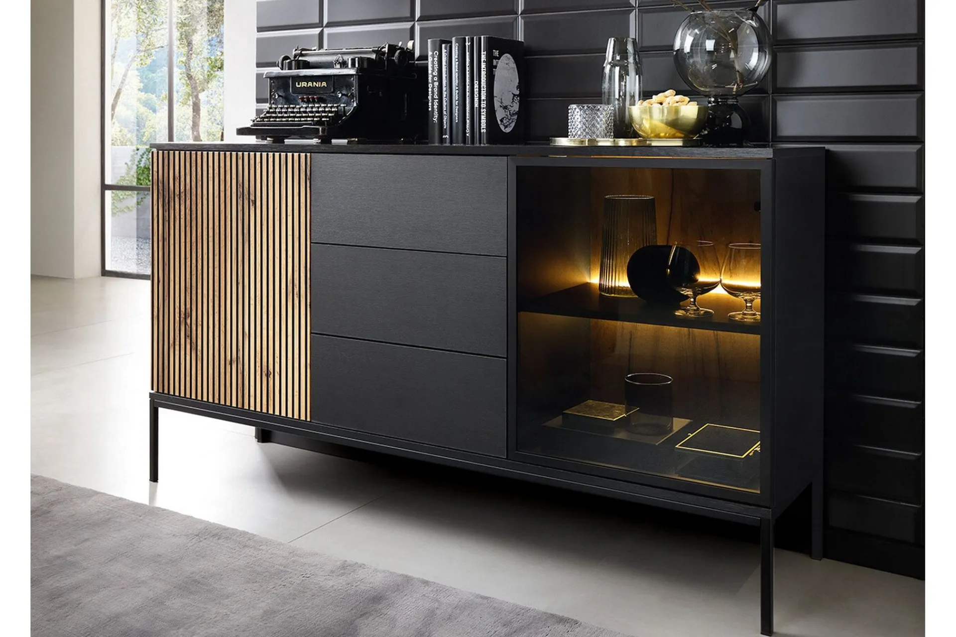 Scandinavian Choice Klinkerville Lavt Vitrineskap Display med belysning 39 cm dybde