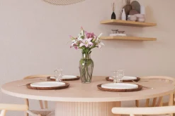 Bark Spisegrupper-Kopparbo Matgruppe 130 cm Rund med 4 Dastoori Spisestol Beige
