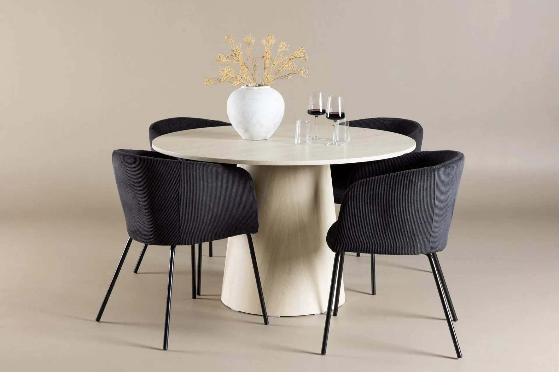 Venture Home Spisegrupper-Lanzo Spisegruppe 120 cm Rund med 4 Berit stoler White wash/Svart/Svart