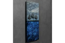 Lerretsbilde 30x80 cm - Tre stiliserte trær mot en blå bakgrunn