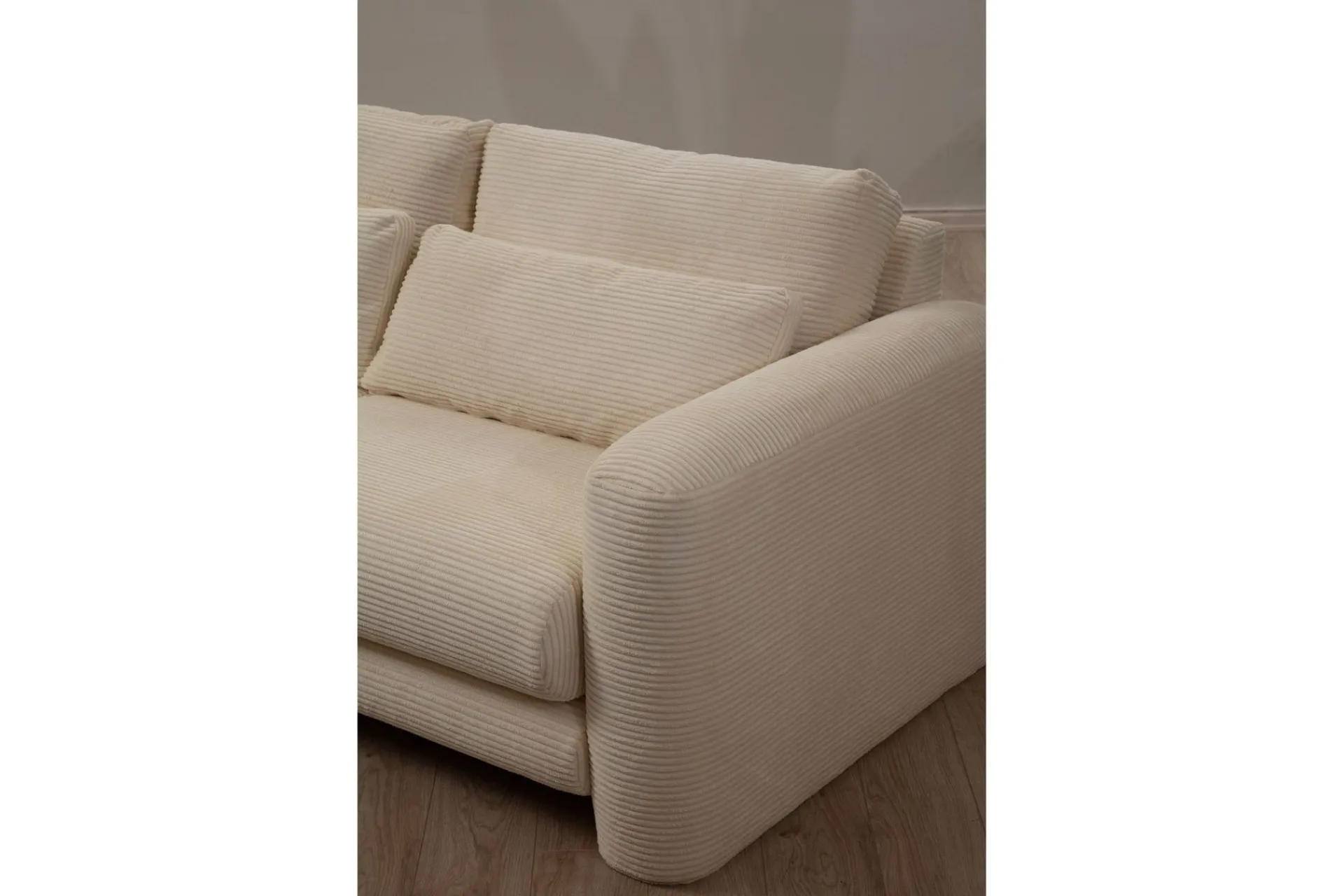 Sofa Med Sjeselong-Makhan Sofa med Sjeselong 3-seter Beige