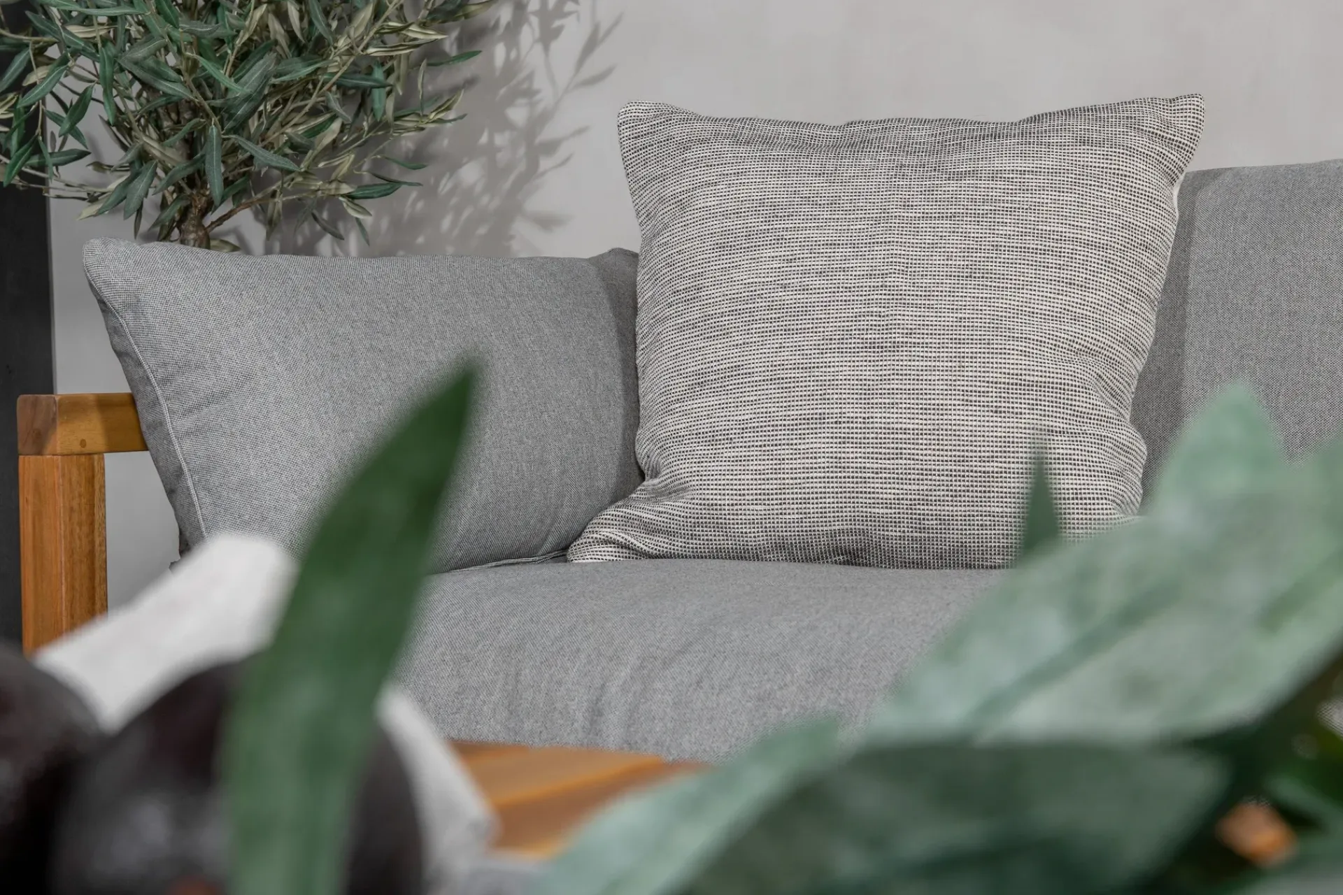 Venture Home Marion Sofa