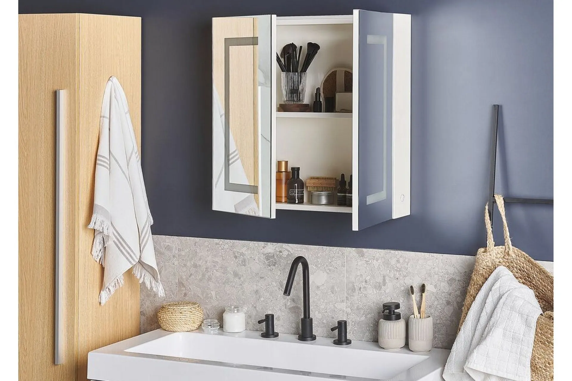 Mazarredo Skap til Badet 60 cm Speil med LED-belysning