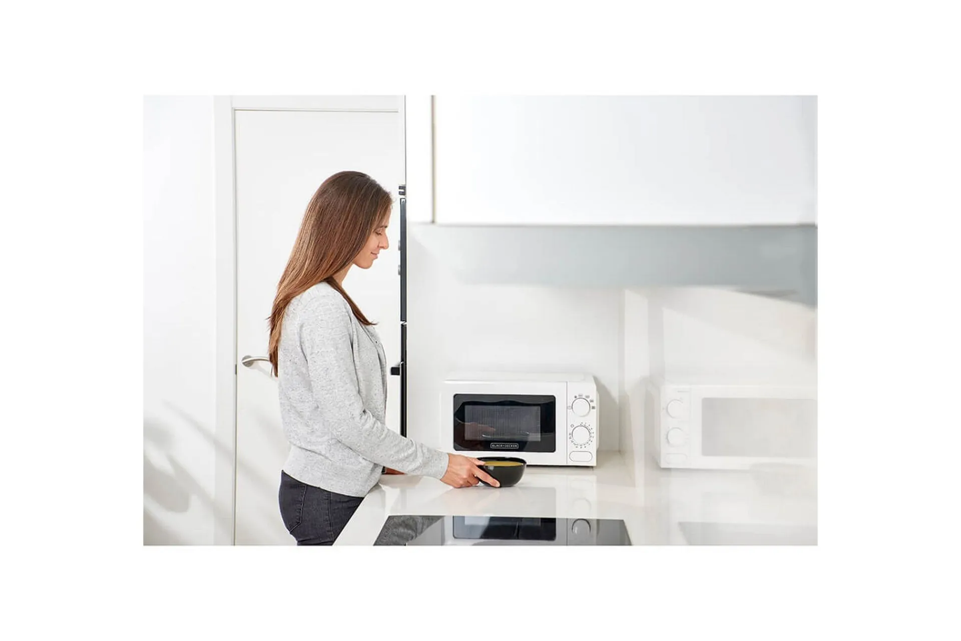 Black+Decker Mikrobølgeovn 700W 20L