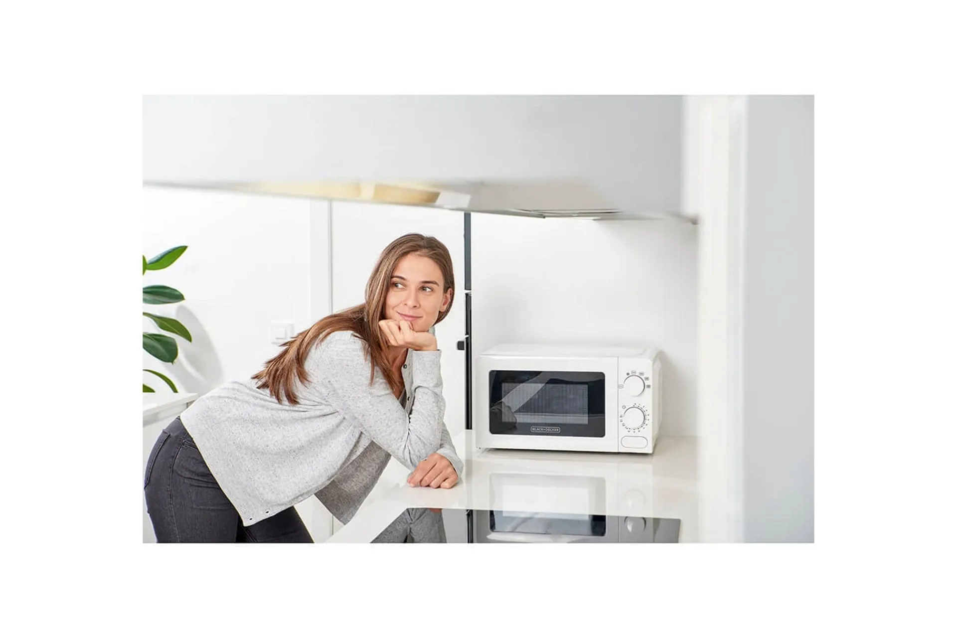 Black+Decker Mikrobølgeovn 700W 20L
