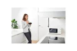 Black+Decker Mikrobølgeovn 700W 20L