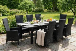 Comfort Garden Spisegrupper Hage-Monaco uttrekkbar utendørs spisegruppe inkl. ileggsplate 210–310 cm med 8 Jenny regulerbar spisestol Svart