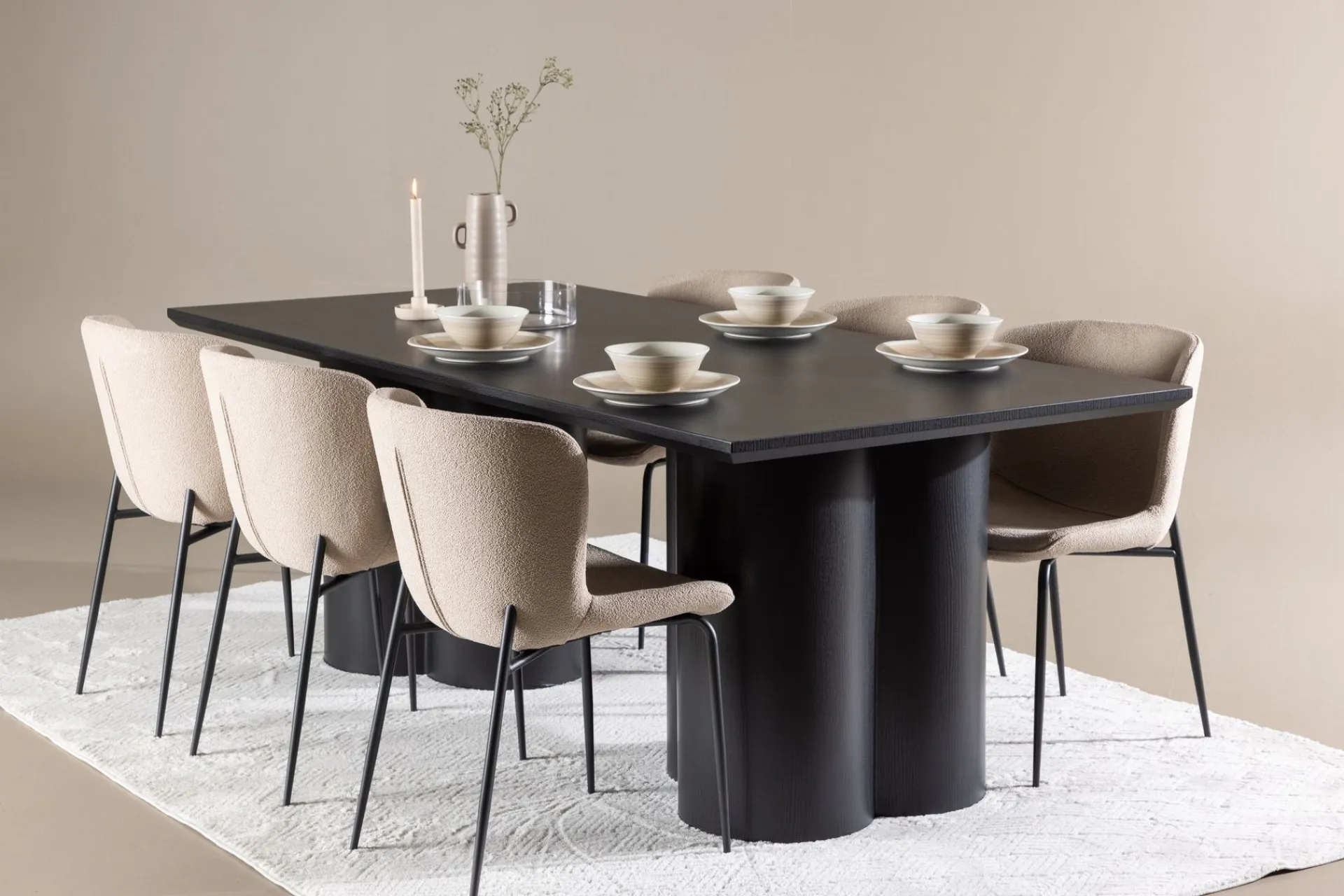 Venture Home Spisegrupper-Olivia Spisegruppe 210 cm Rektangulær med 6 Modesto stoler Svart/Beige/Svart
