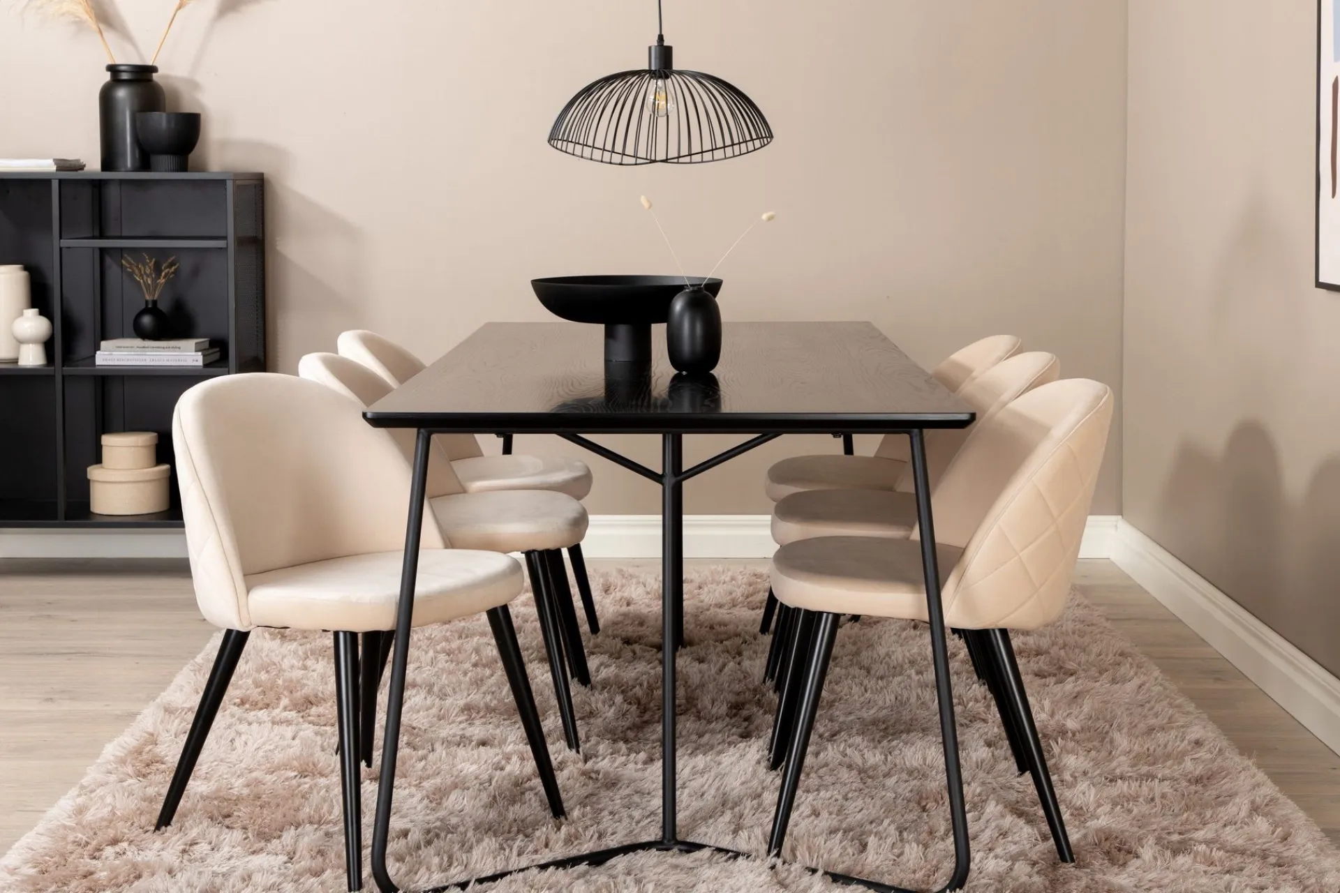 Venture Home Spisegrupper-Petra Spisegruppe 190 cm Rektangulær med 6 Velvet Stoler Svart