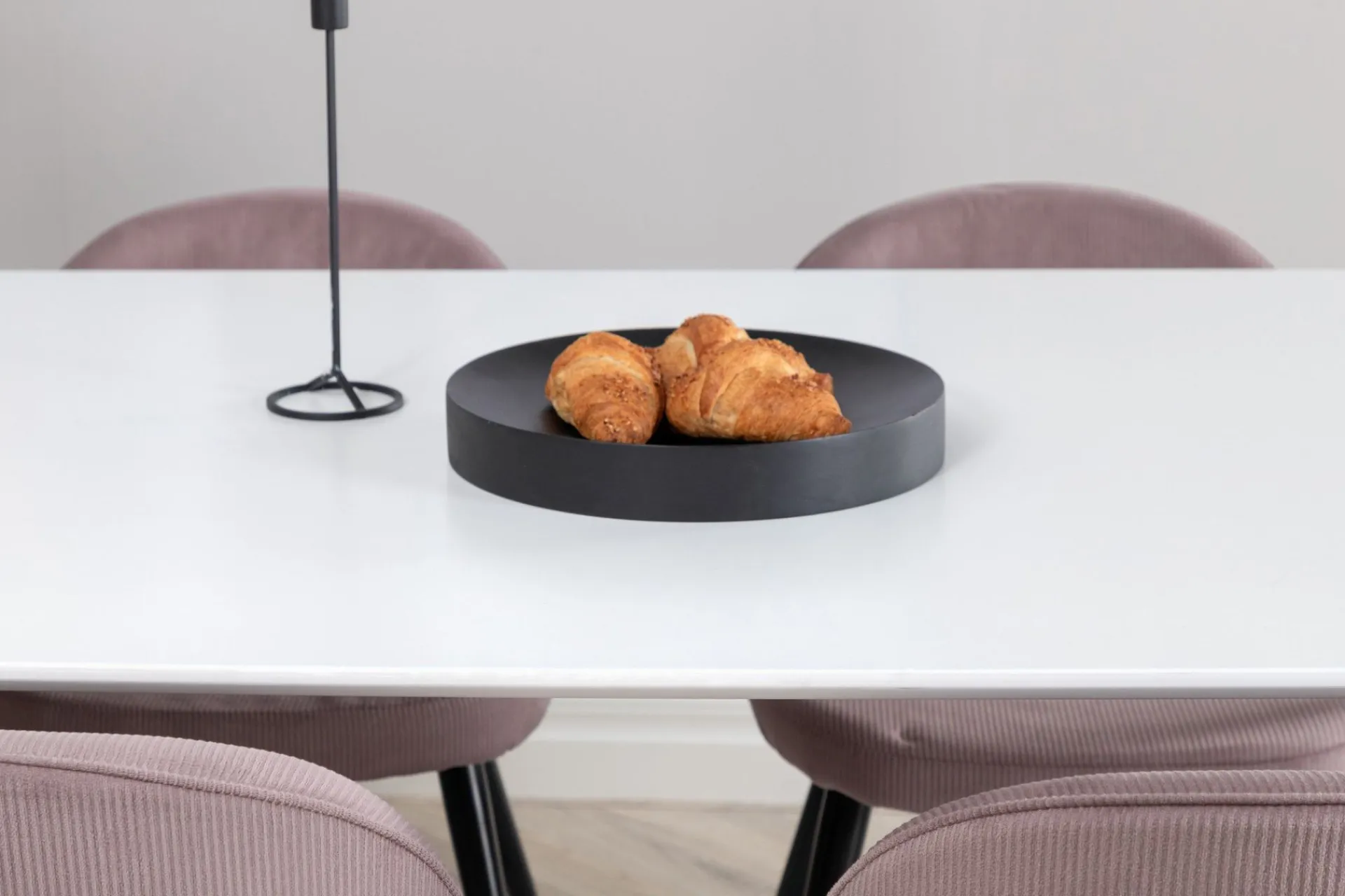 Venture Home Polar Spisegruppe 240 cm Rektangulær med 6 Velvet Stoler