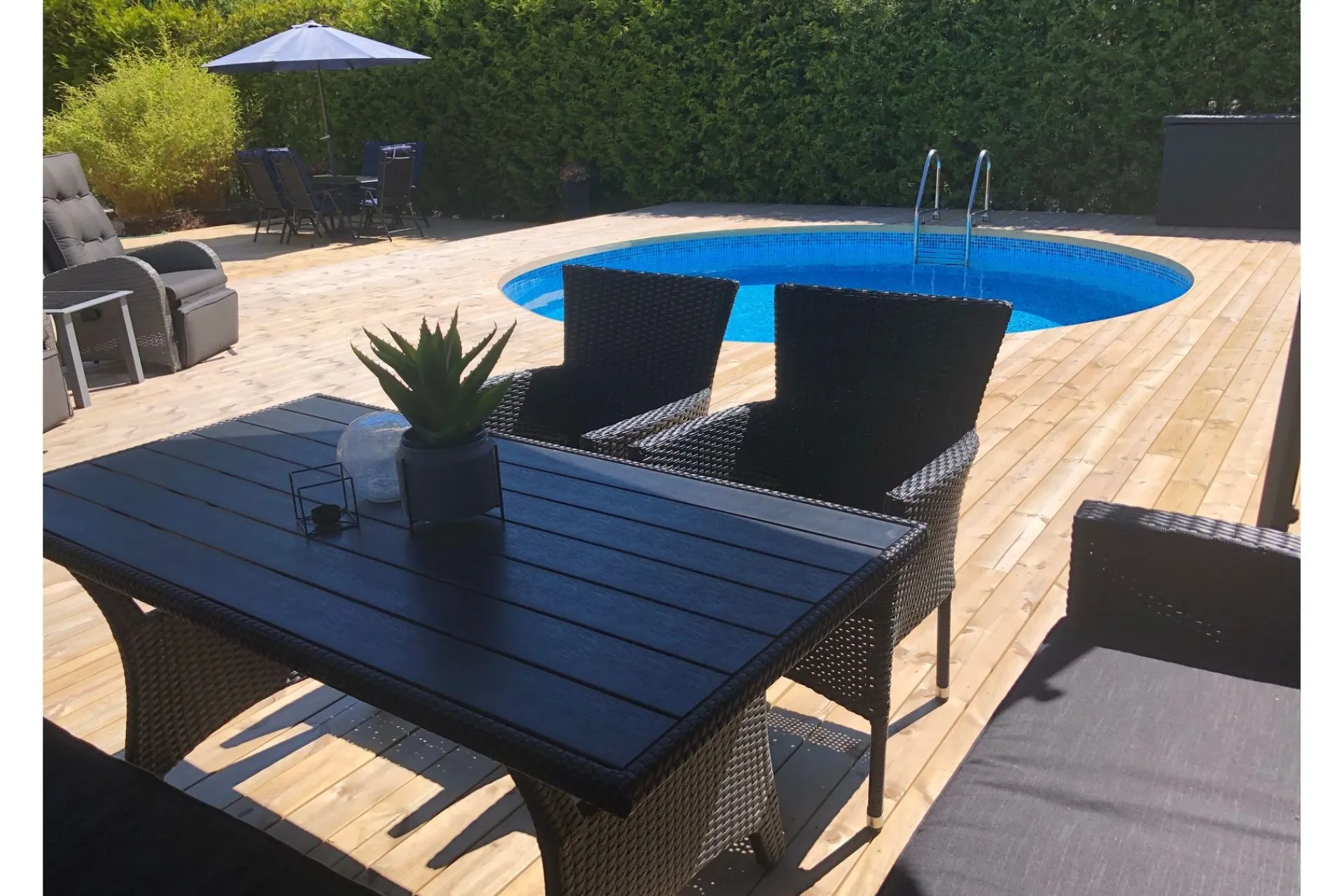 Planet Pool Basseng-Pool over bakken stålveggbasseng Premium rund 4,2x1,2 m nedgravd L:Bl Blå