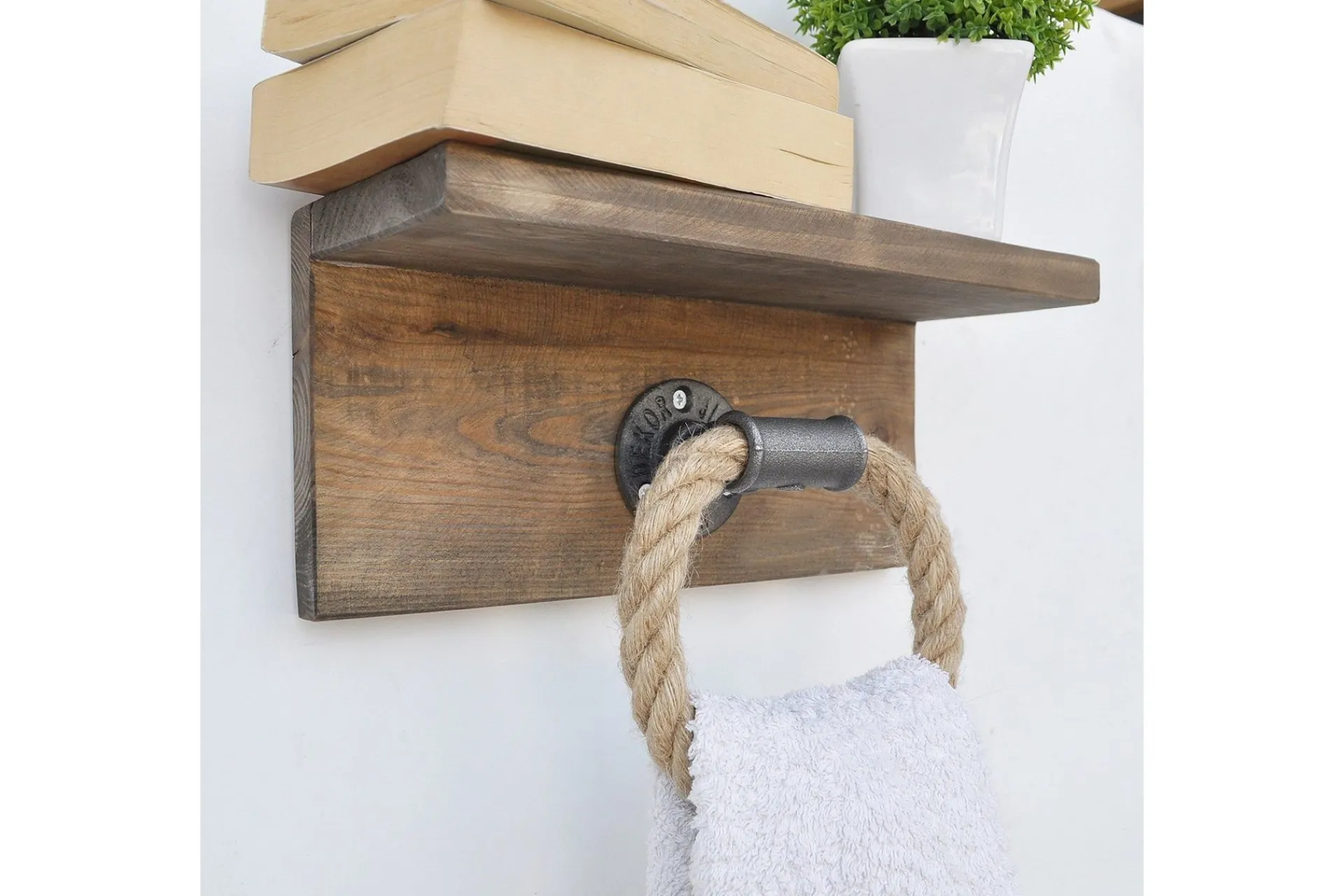 Vegghylle-Pukkuri Veggoppheng 30 cm Brun