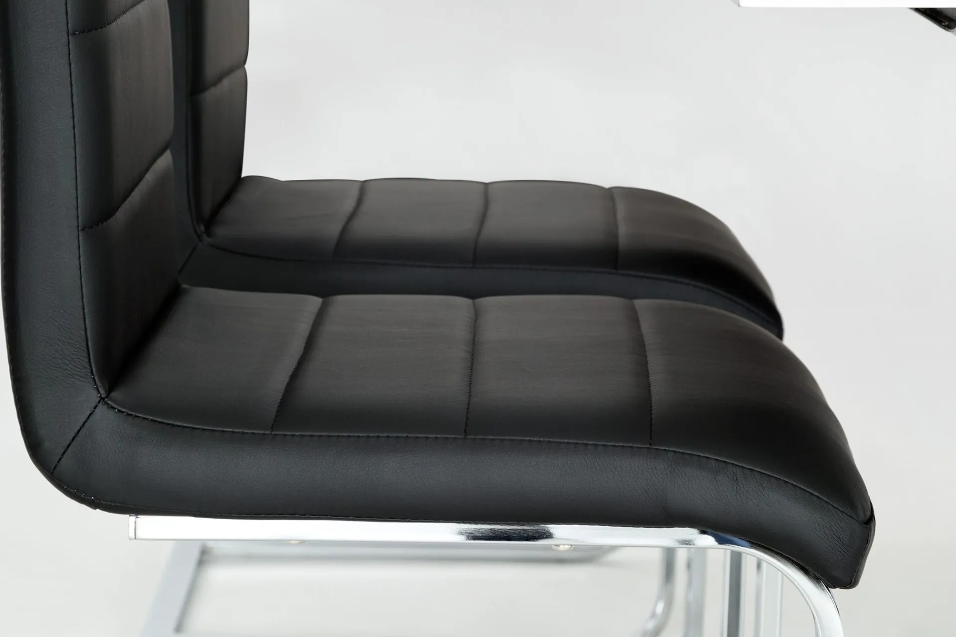 Concept 55 Ratliff Forlengningsbar Spisegruppe 180 cm m 4 Cibus Stoler