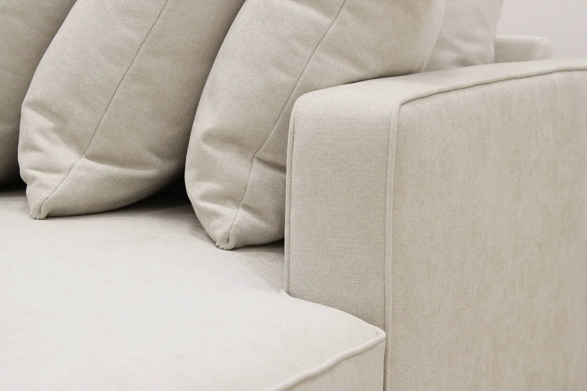 Scandinavian Choice Rossita 5-seters Venstrevendt U-formet Dyp Sofa med Divan og Sjeselong i Stoff