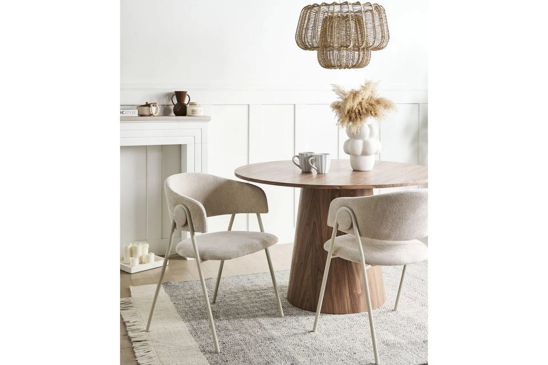 Karmstoler-Sett med 2 spisestuestoler Alanson Beige
