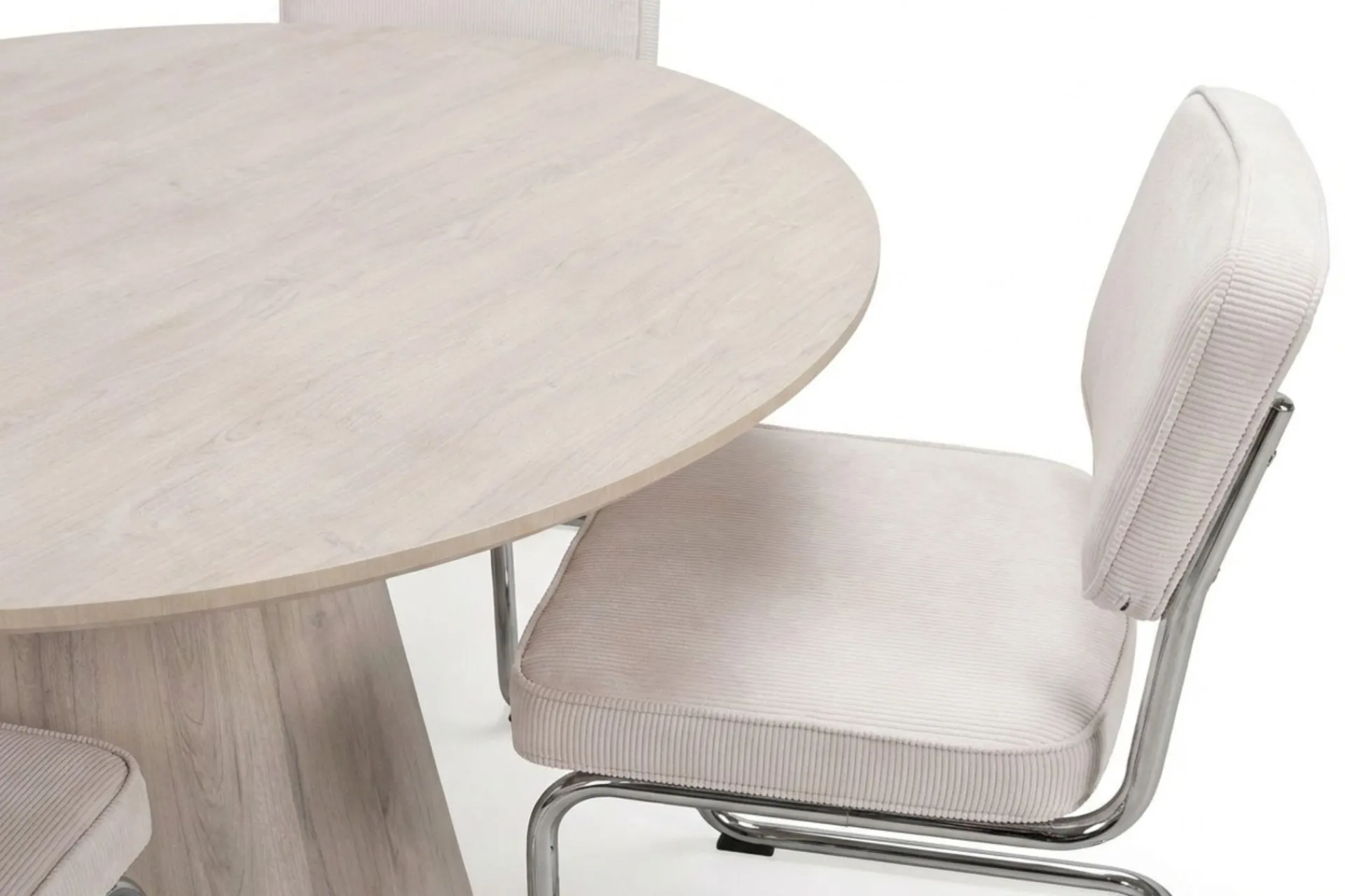 Bark Siena spisegruppe rund 110 cm med 4 Milva spisestoler