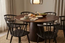 Bark Siena spisegruppe rund 130 cm med 6 Tyrö spisestoler