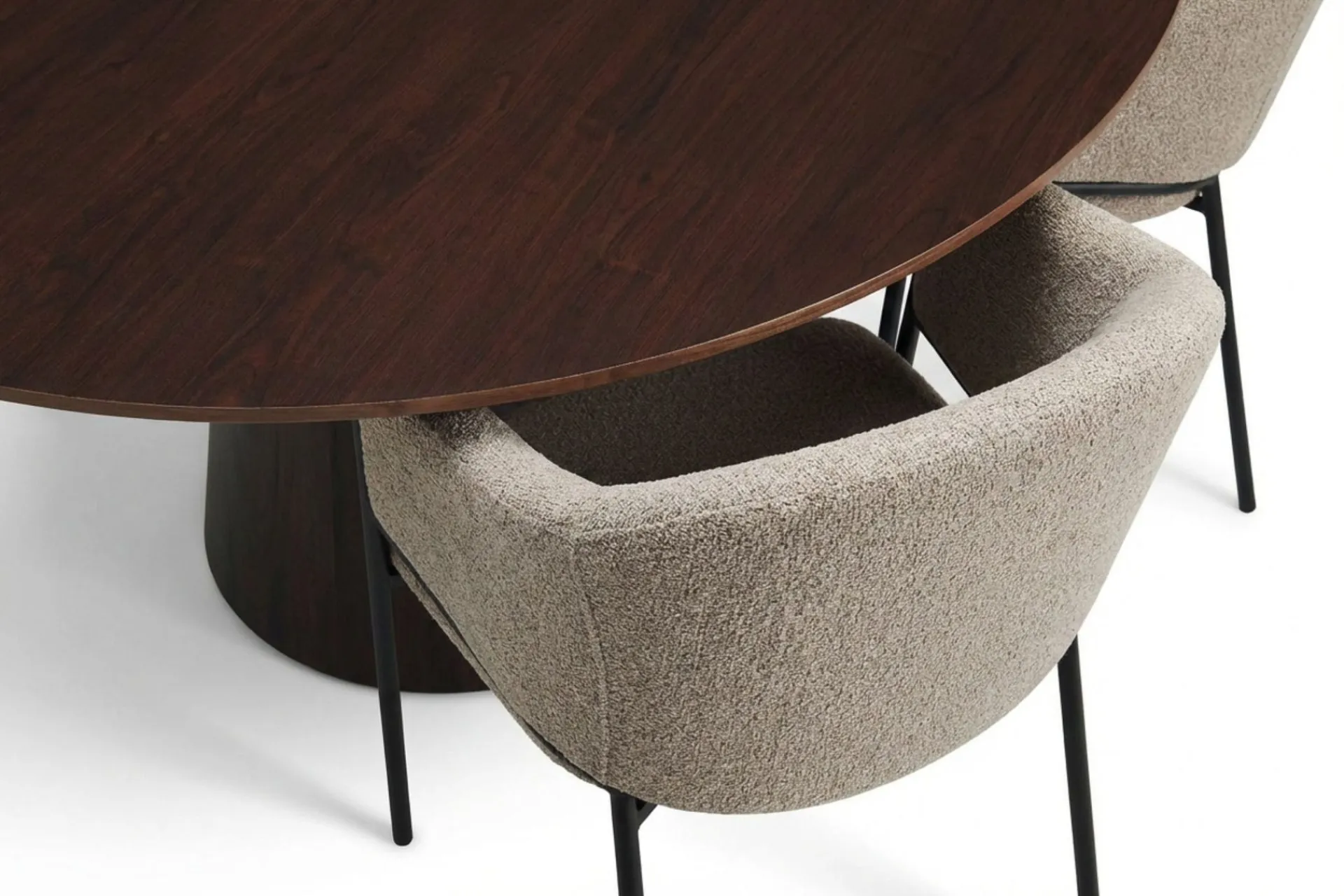 Bark Siena spisegruppe rund 150 cm med 6 Filip spisestoler