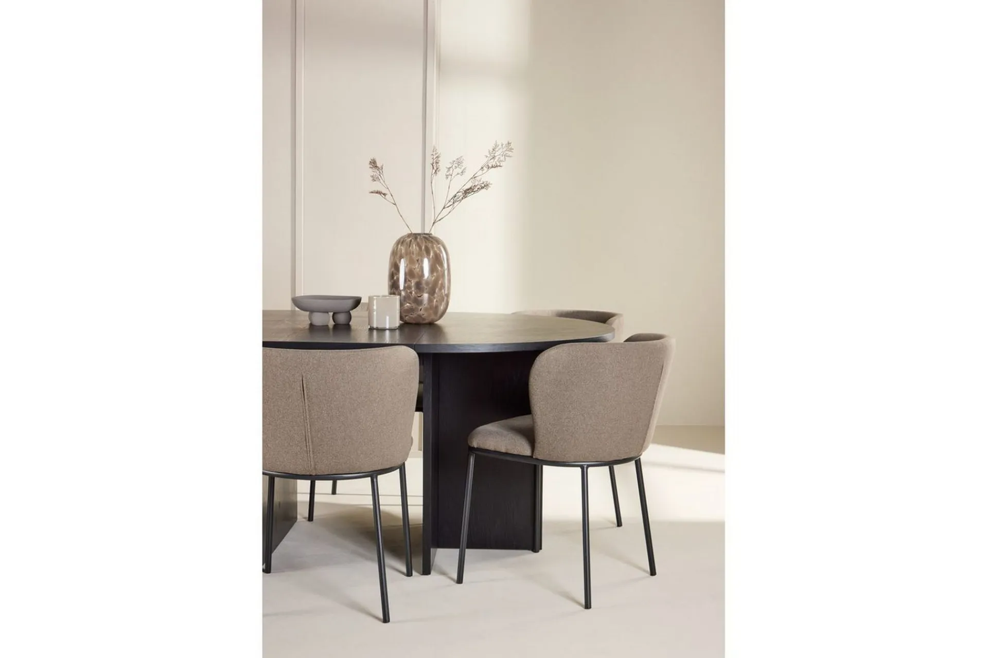 Venture Home Spisegruppe Strada Rundt 120/170 cm med Edina Stoler 6 stk, / Brun