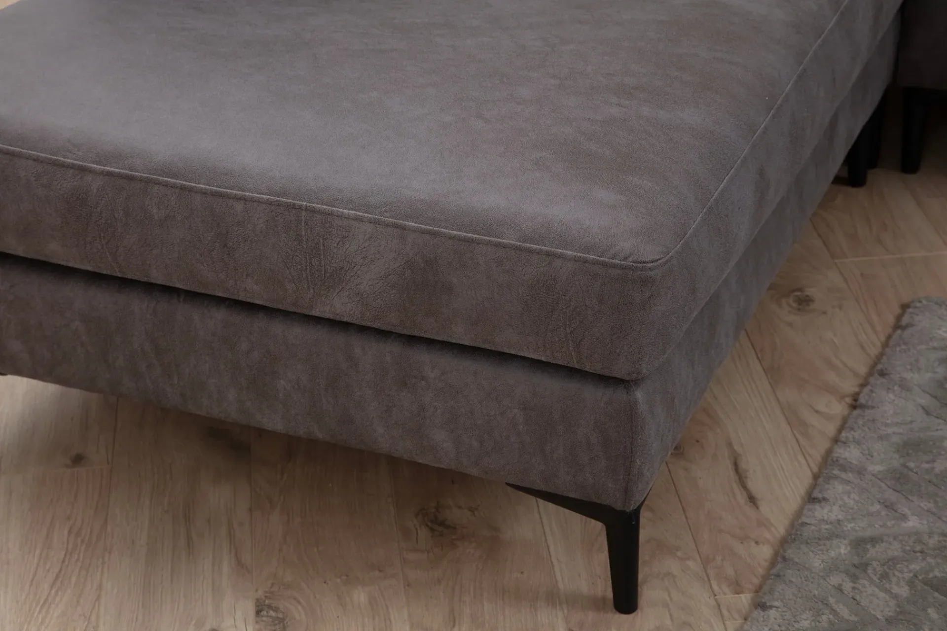 Svanabyn Sofa m. Divan og Sjeselong 4-seter