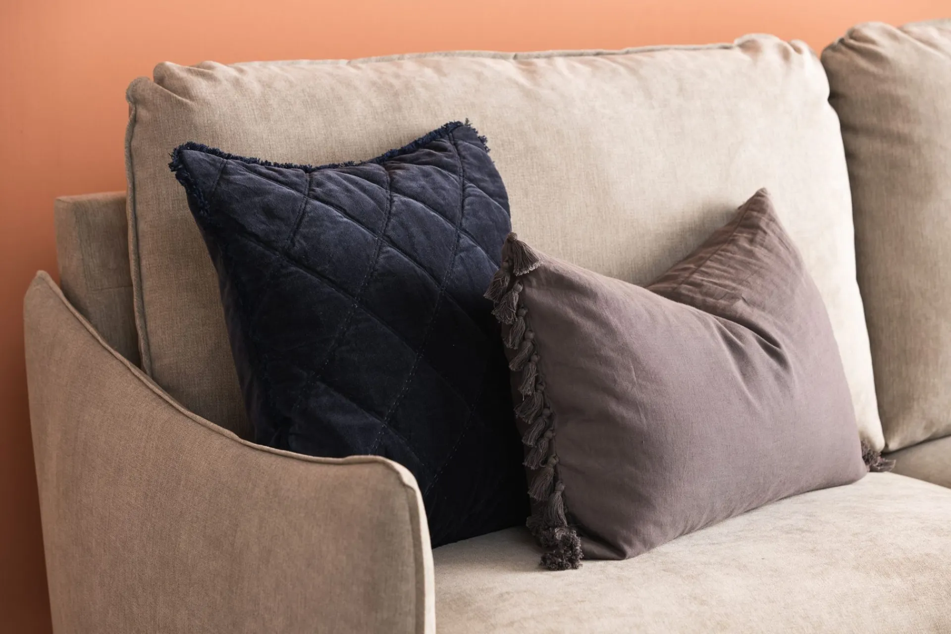 Scandi Days 2 Seter Sofa-Trend Lyx 2-seters Stoffsofa Beige