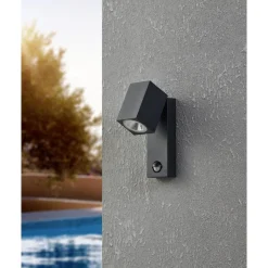 Entré|Fasadebelysning-Utvendig vegglampe Sakeda med sensor Antracit