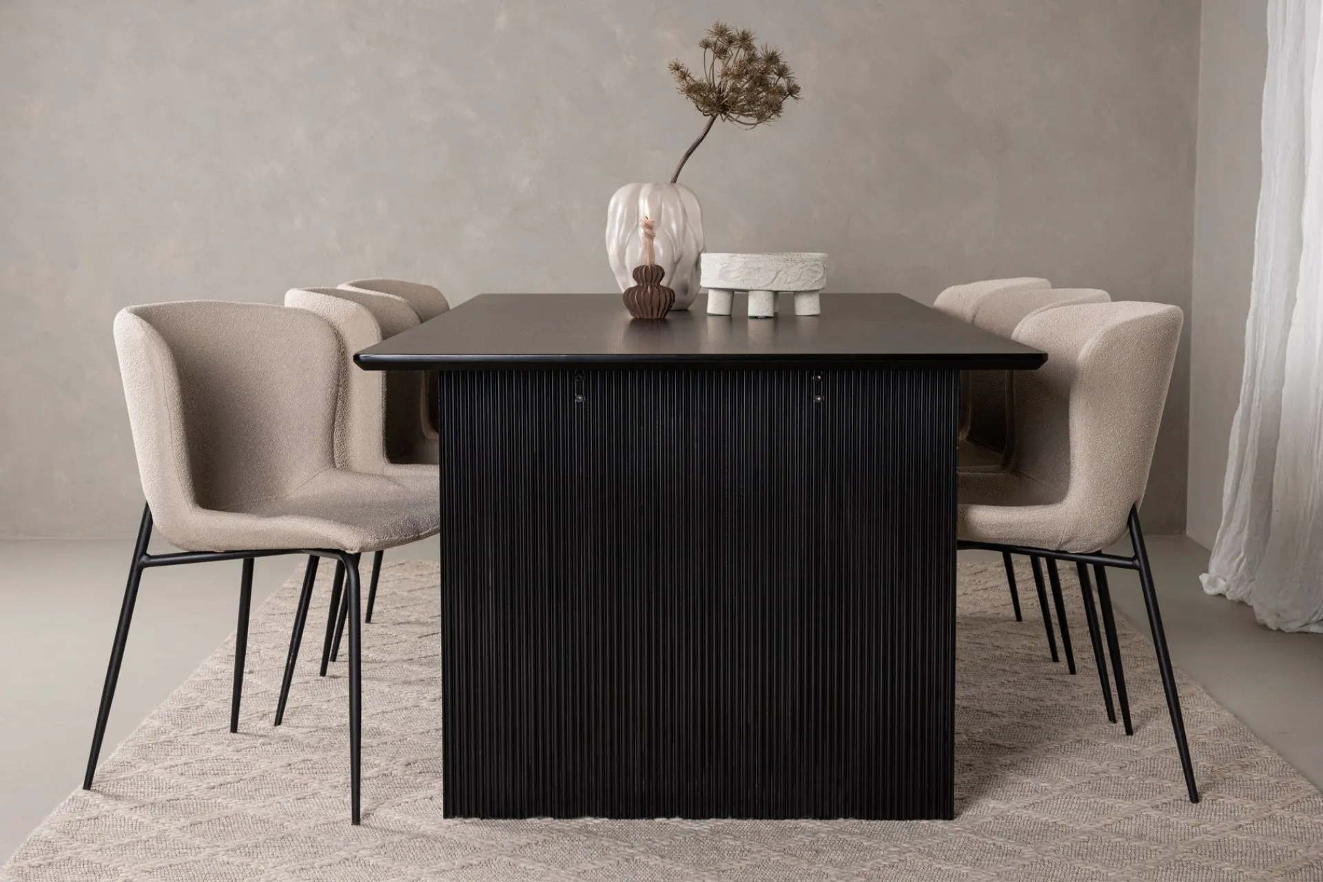 Venture Home Spisegrupper-Vail Matgruppe 200 cm Rektangulær med 6 Modesto stoler Beige,Svart