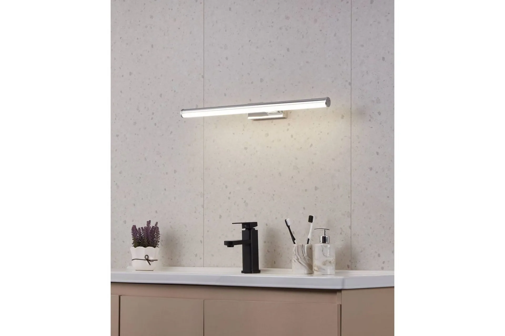 Eglo Baderomslampe Vegg-Vegglampe Vadumi 600 mm Hvit,Krom