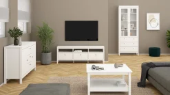 Tvilum Vitrineskap Madrid med 2 glassdører 3 skuffer 78x199 cm